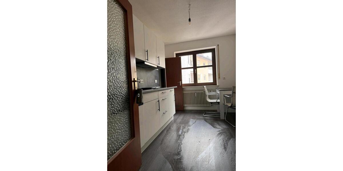 Etagenwohnung Altötting - 3 Zimmer, 87 m&sup2;, 950&euro; | Angebot:26082551