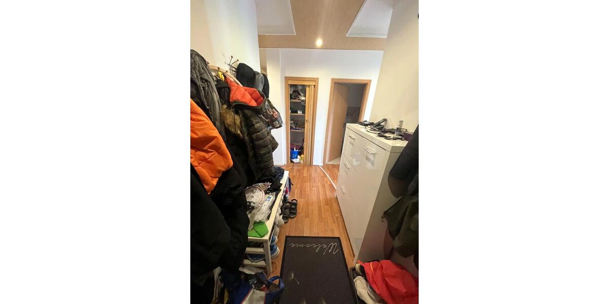 Etagenwohnung Würzburg Heuchelhof - 4 Zimmer, 107 m&sup2;, 320.000&euro; | Angebot:27243404