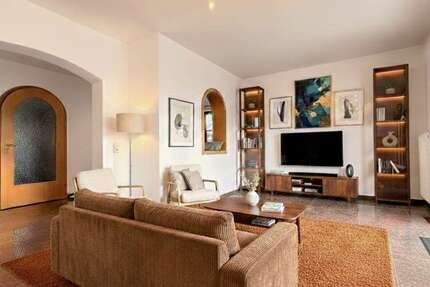 Haus Illertissen - 6 Zimmer, 141 m&sup2;, 449.000&euro; | Angebot:25258339