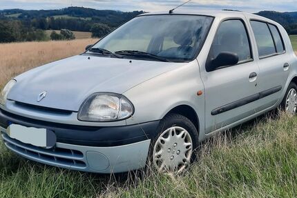 Renault Clio 52.000 km 2.000 &euro; Sebnitz 01855