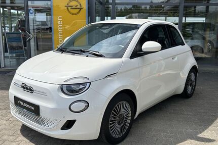 Fiat 500 7.471 km 22.490 € Gräfenhainichen 06773