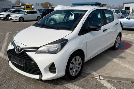Toyota Yaris 134.254 km 5.450 &euro; MITTENWALDE 15749