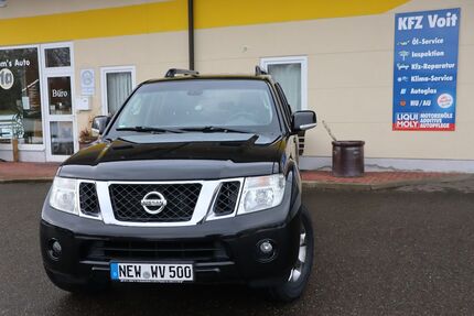 Nissan Pathfinder 225.200 km 11.900 &euro; Pleystein 92714