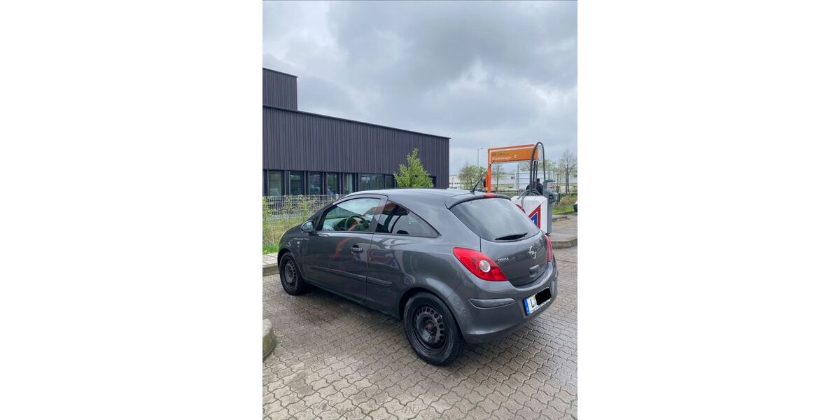 Opel Corsa 62.090 km 4.700 &euro; Leipzig 04317