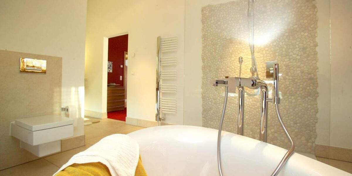 Mehrfamilienhaus, Wohnhaus Schönebeck (Elbe) Schönebeck - 8 Zimmer, 218 m&sup2;, 342.000&euro; | Angebot:24923228