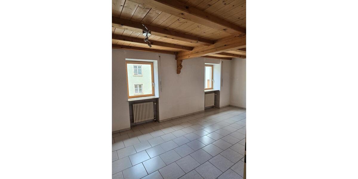 Einfamilienhaus Engen - 15.5 Zimmer, 377 m&sup2;, 660.000&euro; | Angebot:26941474