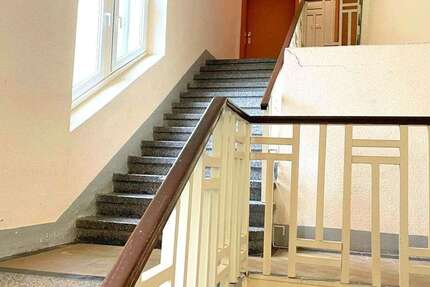 Wohnung Oelsnitz - 3 Zimmer, 86 m&sup2;, 45.000&euro; | Angebot:26193351