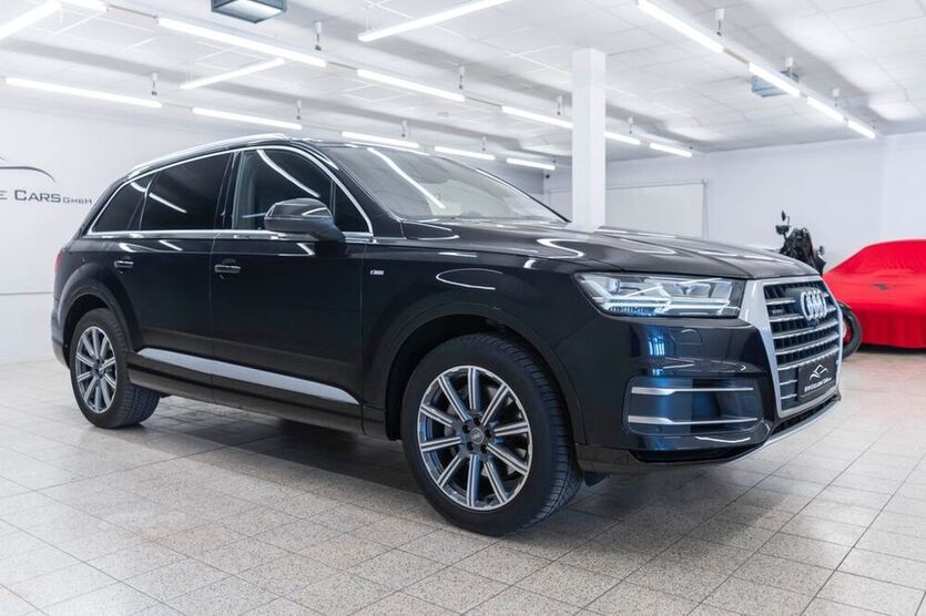 Q7