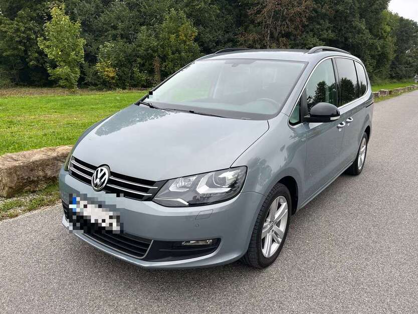 VW Sharan 125.241 km 13.950 € München 80689