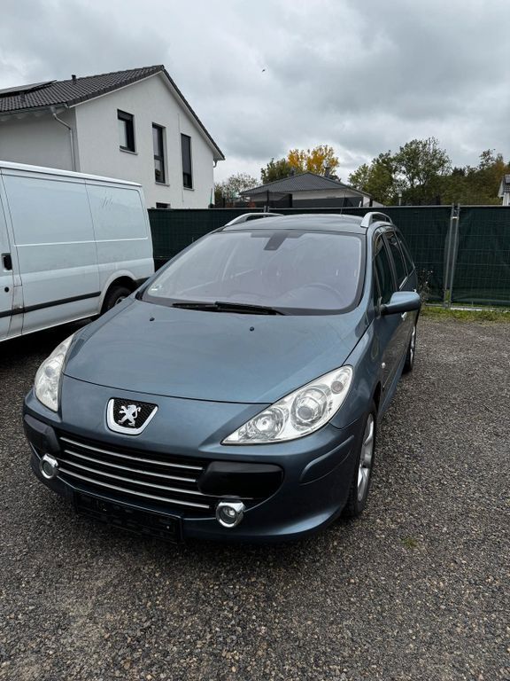 Peugeot 307 153.000 km 4.290 € Ofterdingen 72131