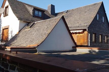 Frei stehendes Einfamilienhaus - Haus steht in Mülsen bei Zwickau zimmer