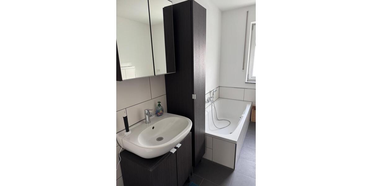 Etagenwohnung Vilsbiburg - 2.5 Zimmer, 78 m&sup2;, 800&euro; | Angebot:26425700