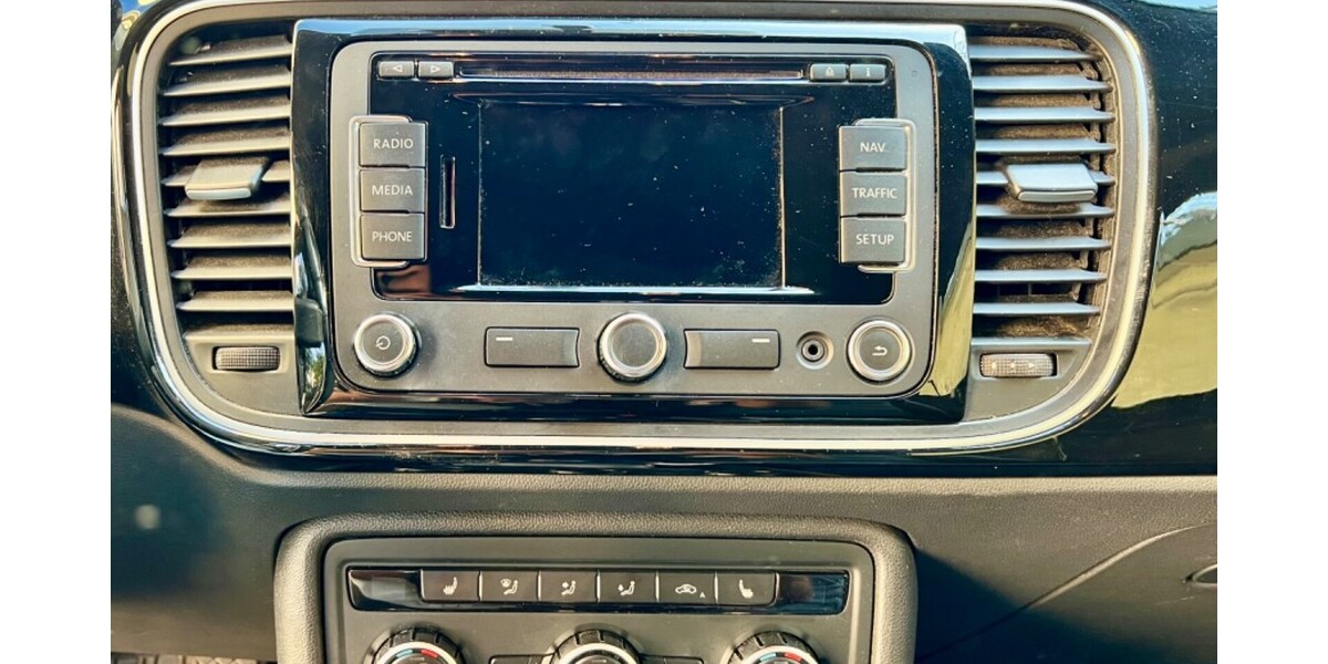 VW Beetle Cabriolet 162.000 km 13.900 &euro; Dresden 01067