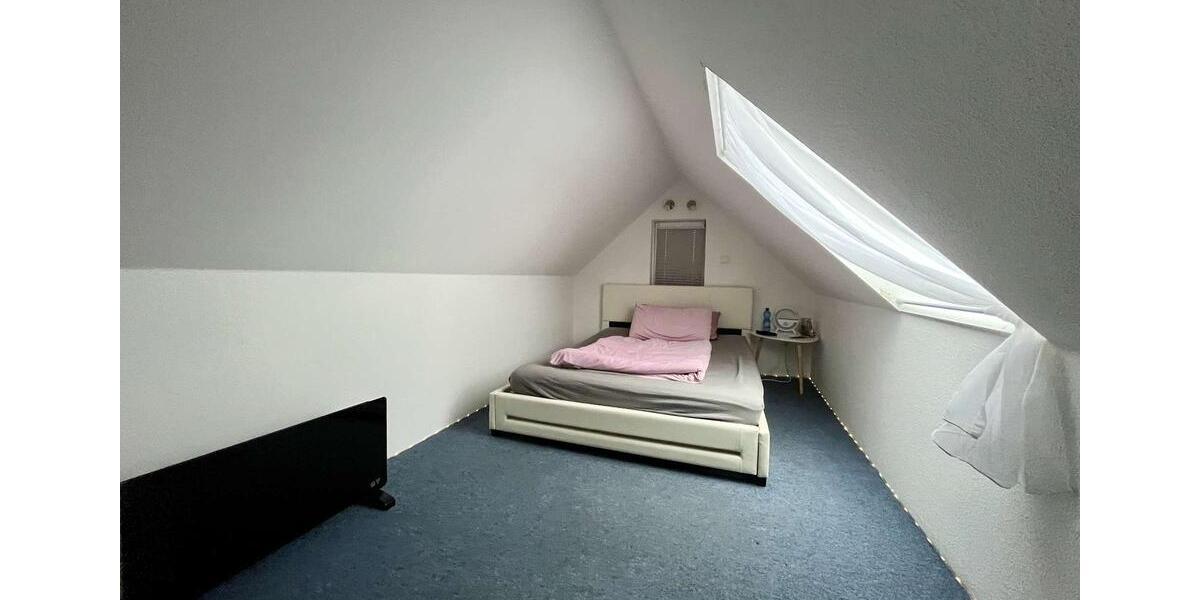 Etagenwohnung Neustadt bei Coburg - 4 Zimmer, 84 m&sup2;, 590&euro; | Angebot:24863634
