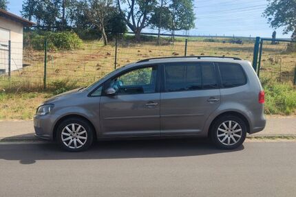 VW Touran 247.500 km 5.500 &euro; Illingen 66557