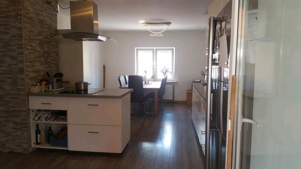 Attraktive Geschäftsimmobilie zur Miete 8 zimmer