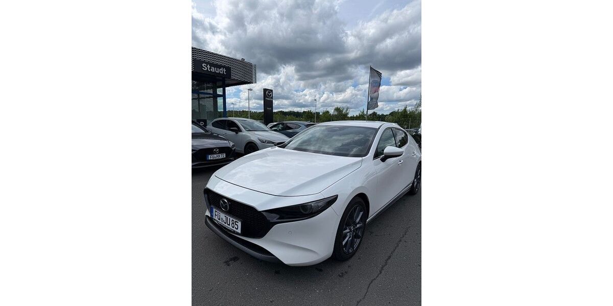 Mazda 3 8.824 km 29.680 &euro; Zirndorf 90513