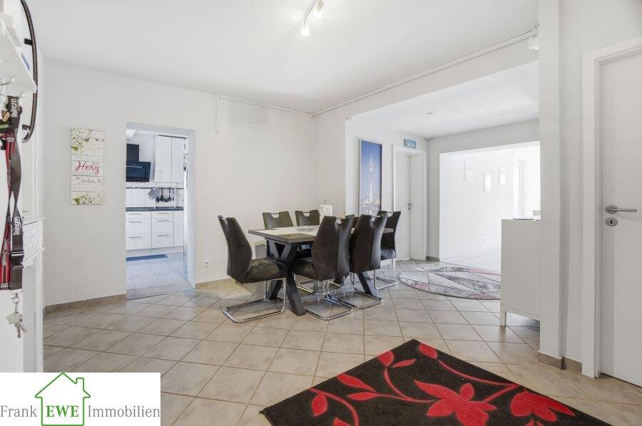 Mehrfamilienhaus, Wohnhaus Düsseldorf Hassels Hassels - 8 Zimmer, 230 m&sup2;, 759.000&euro; | Angebot:26363078