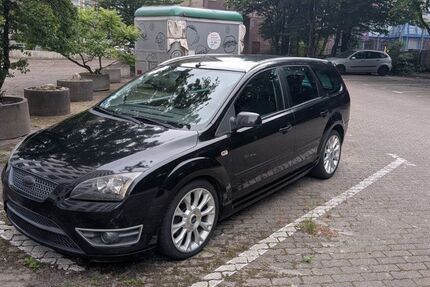 Ford Focus 199.999 km 3.995 &euro; Hamburg 20537
