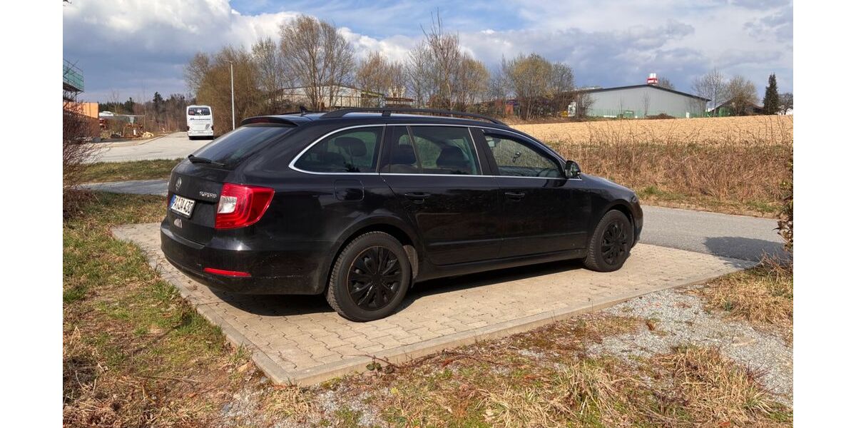 Skoda Superb 274.000 km 7.500 &euro; Tittling 94104