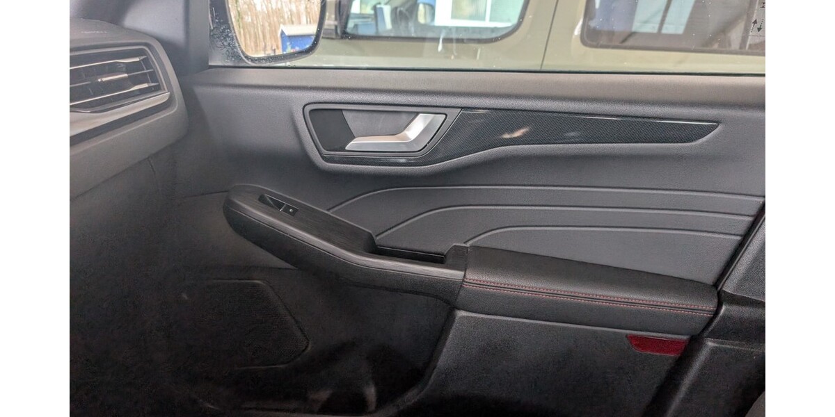 Ford Kuga 95.000 km 14.500 &euro; Bad Saarow 15526