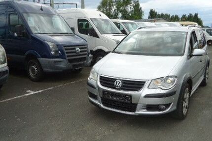 VW Touran 199.500 km 3.990 &euro; Paderborn 33104