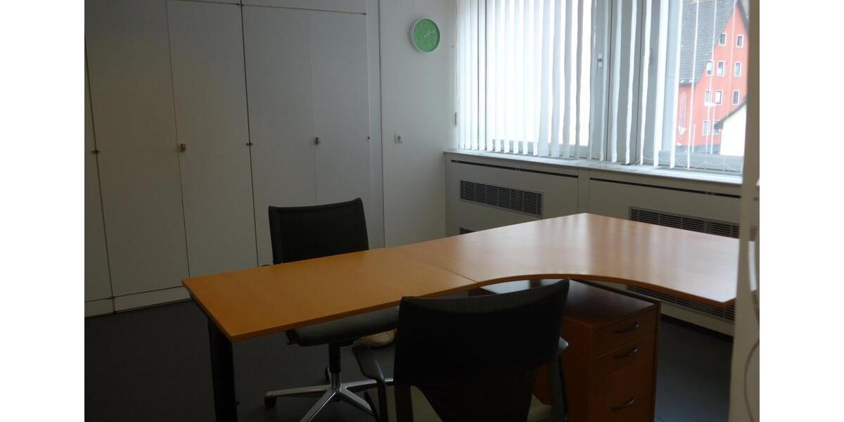 Top Lage, Top Räume, BüroPraxis in Triberg, Marktplatz zimmer