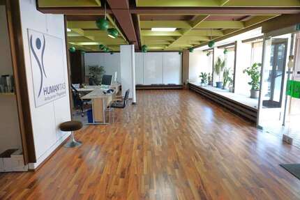 Einzelhandel in Baiersbronn 980 € 30 m² zimmer