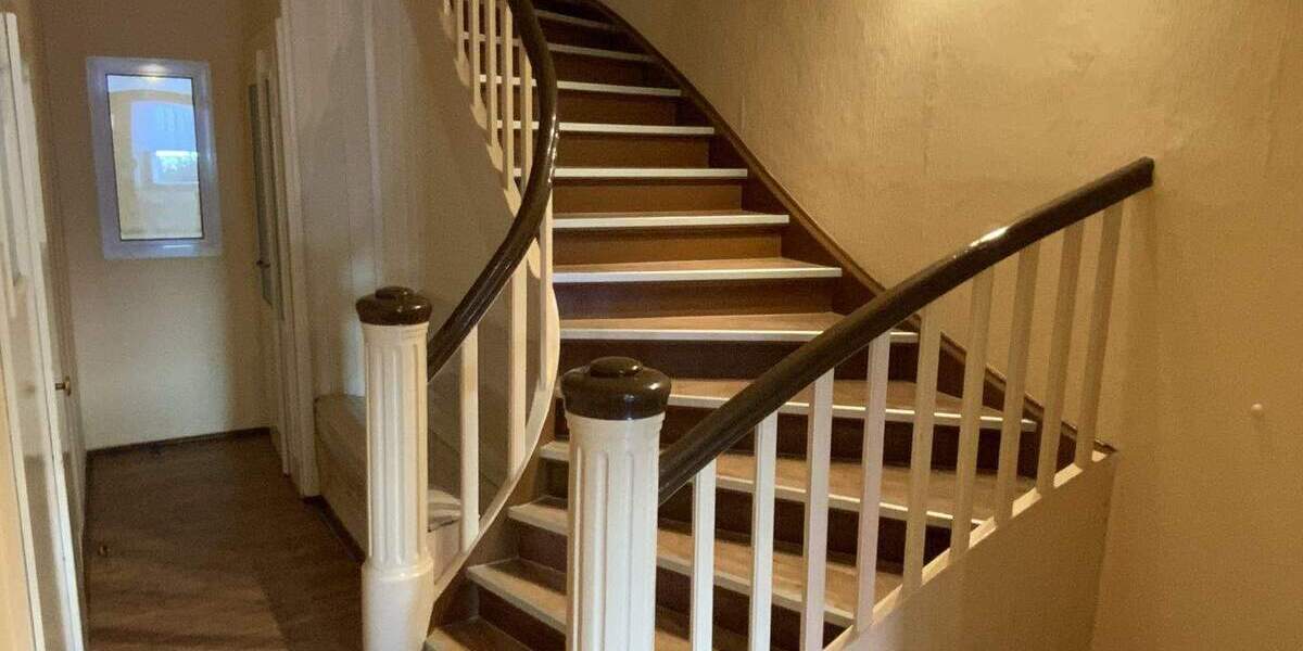 Mehrfamilienhaus, Wohnhaus Neustadt - 7 Zimmer, 225 m&sup2;, 250.000&euro; | Angebot:24989982