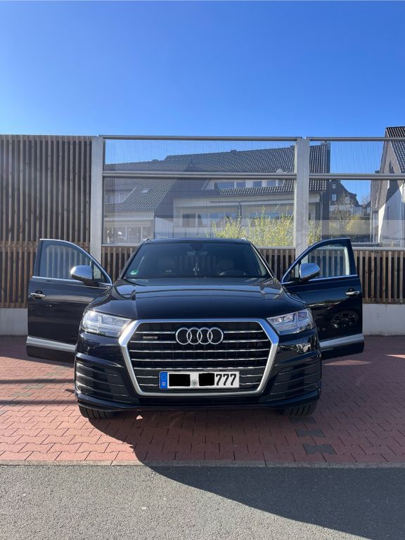 Q7