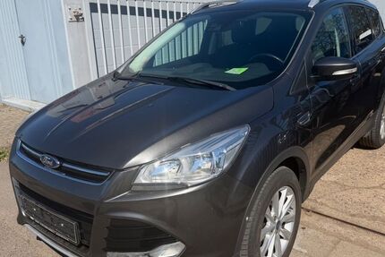 Ford Kuga 208.000 km 6.990 &euro; Saarlouis 66740