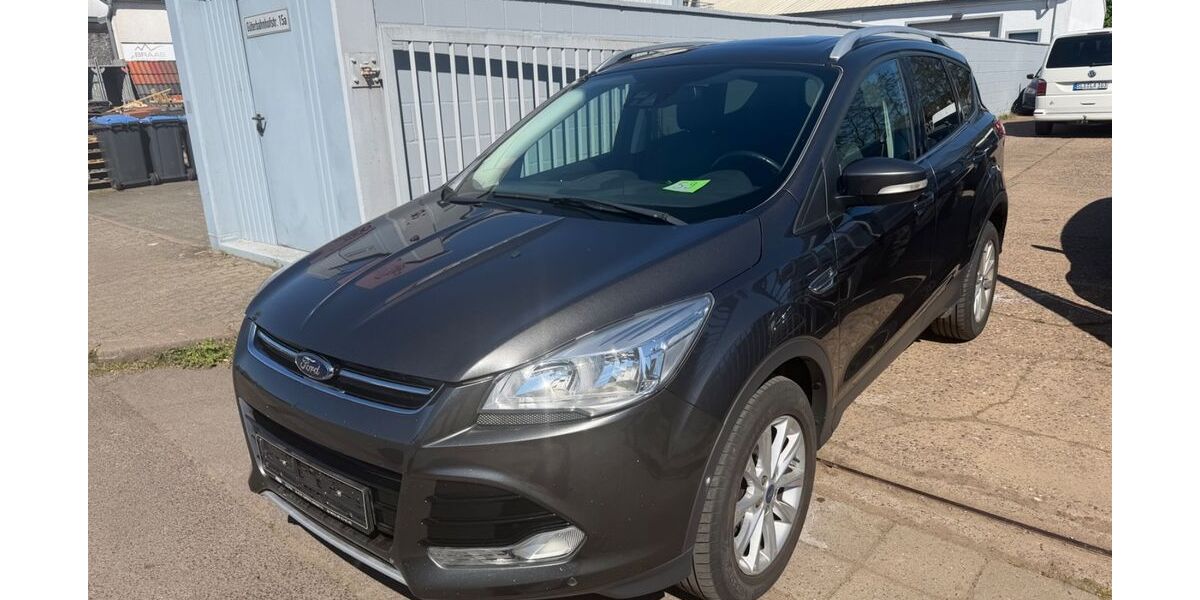 Ford Kuga 208.000 km 6.990 &euro; Saarlouis 66740