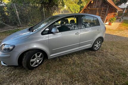 VW Golf Plus 93.500 km 1.000 &euro; Rot 88430