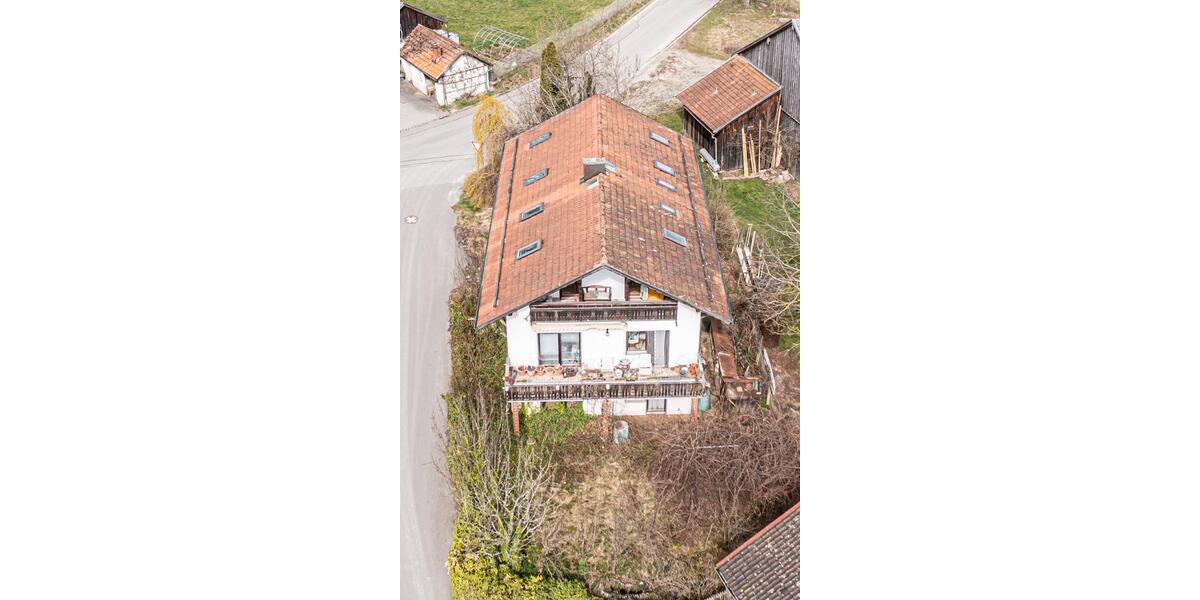 Mehrfamilienhaus in Lixenried in ruhiger Lage 9 zimmer