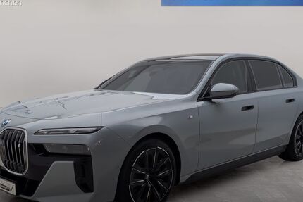 BMW i7 2.856 km 115.409 € München 80939