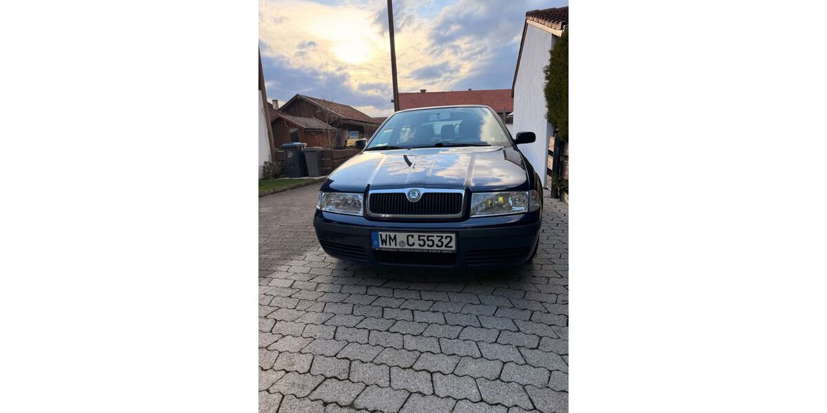 Skoda Octavia 176.000 km 2.999 &euro; Raisting 82399