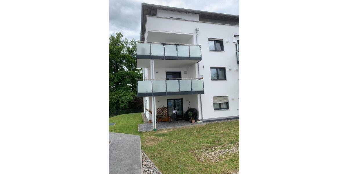 Erdgeschoßwohnung Roding - 3 Zimmer, 80 m&sup2;, 795&euro; | Angebot:26652291