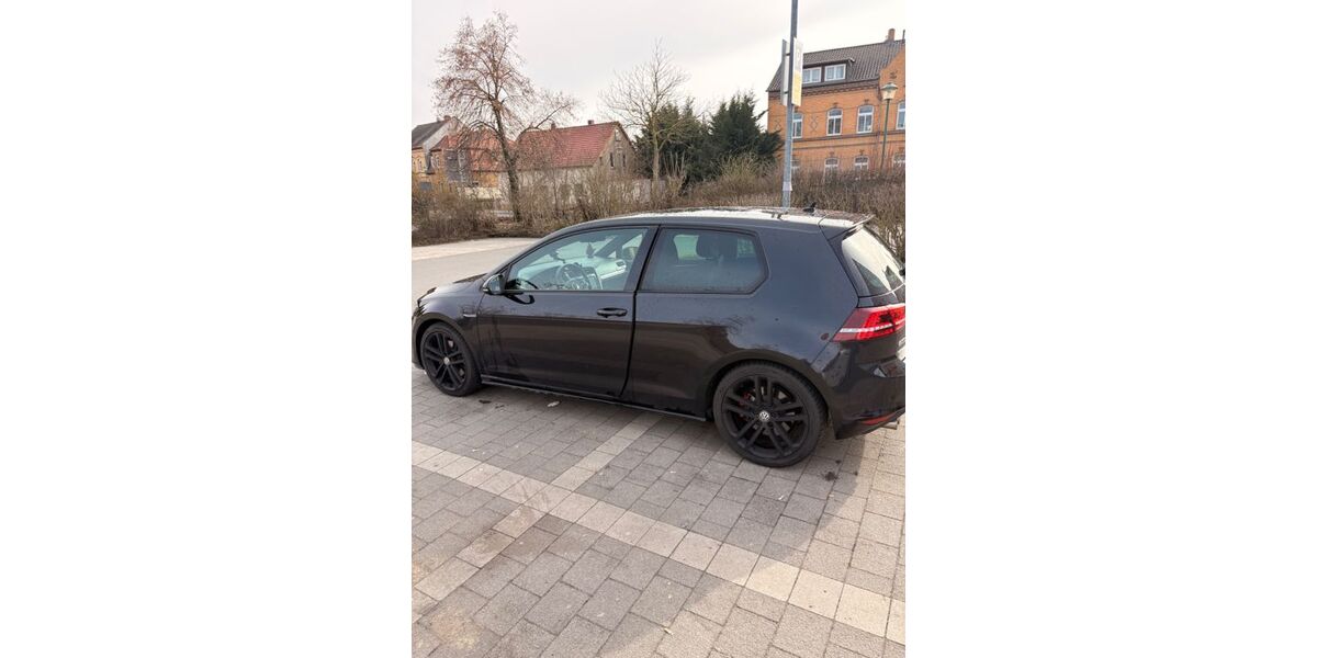 VW Golf 290.000 km 9.000 &euro; Kossa 04849