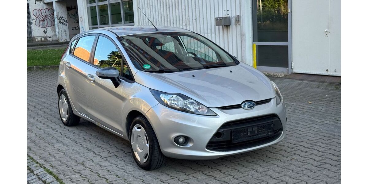 Ford Fiesta 125.000 km 2.699 € Chemnitz 09120