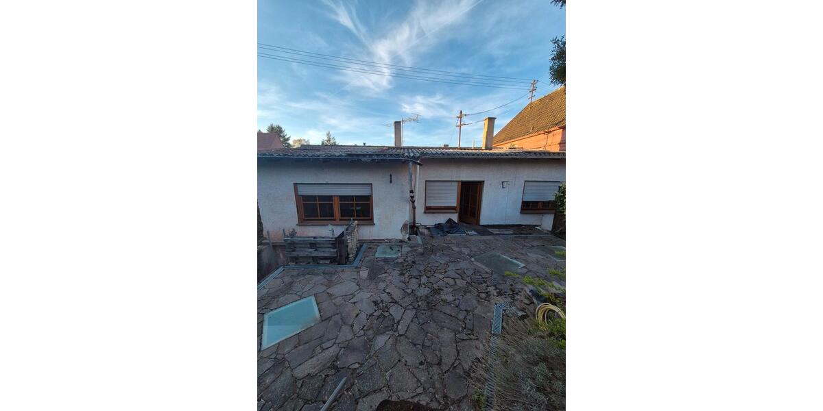 Einfamilienhaus Eppelborn - 12 Zimmer, 180 m&sup2;, 125.000&euro; | Angebot:26296832