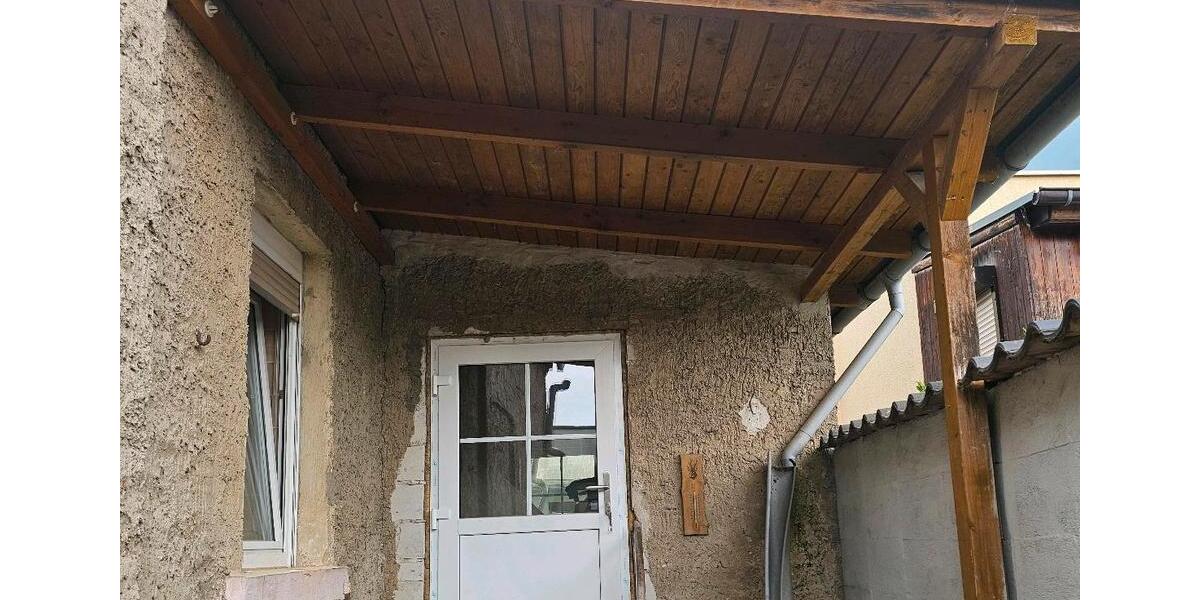 Einfamilienhaus Sülzetal - 10 Zimmer, 180 m&sup2;, 900&euro; | Angebot:27623951