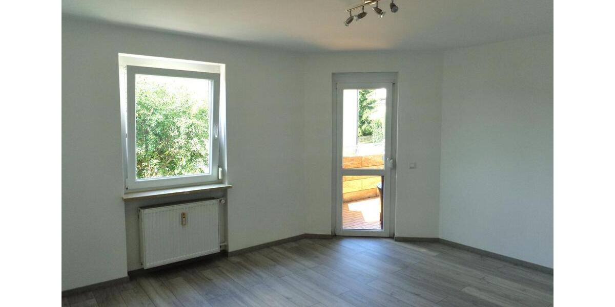 Terrassenwohnung Regenstauf - 3 Zimmer, 82 m&sup2;, 890&euro; | Angebot:25306492