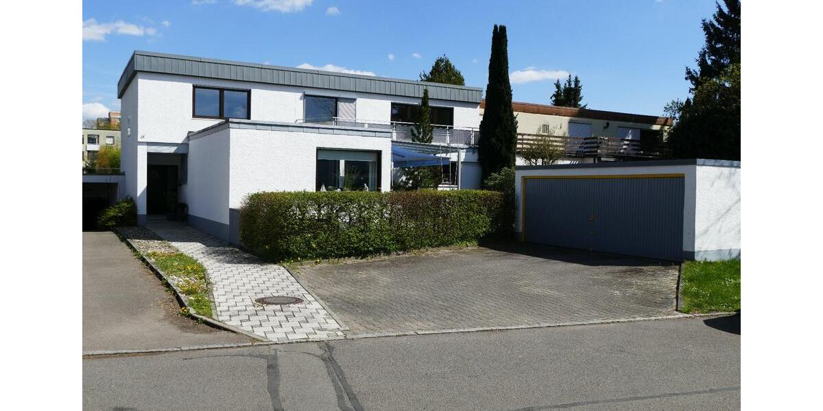 vermiete helle großzügige Wohnung 4 zimmer