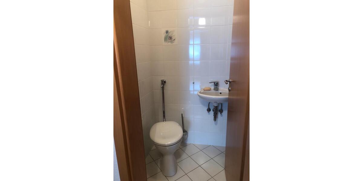 Einfamilienhaus Burghausen - 6 Zimmer, 150 m&sup2;, 2.300&euro; | Angebot:26113055