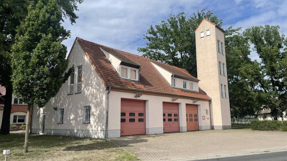 Mehrfamilienhaus, Wohnhaus Schleife - 3 Zimmer, 142 m&sup2;, 150.000&euro; | Angebot:25780925
