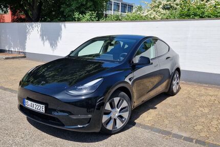Tesla Model Y 31.500 km 40.500 &euro; Braunschweig 38122