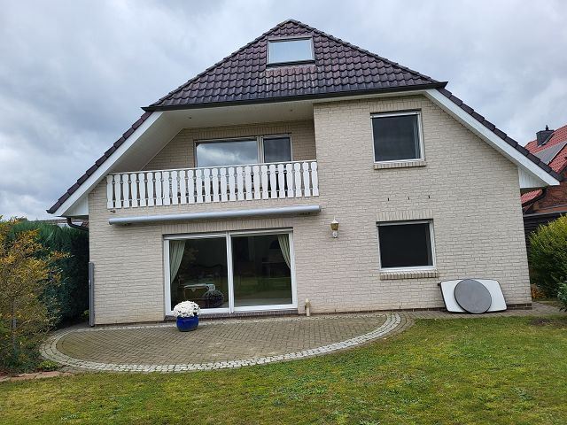 Junges Zweifamilienhaus mit Doppelgarage und separater großer Bürofläche - Preis auf Nachfrage. - Zweifamilienhaus Asendorf b Bruchhausen-Vilsen Vilsen | Angebot:26272134