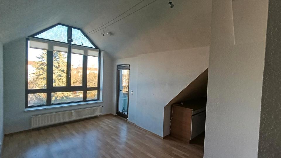Dachgeschoßwohnung Naumburg (Saale) - 3 Zimmer, 67 m&sup2;, 105.000&euro; | Angebot:24847662
