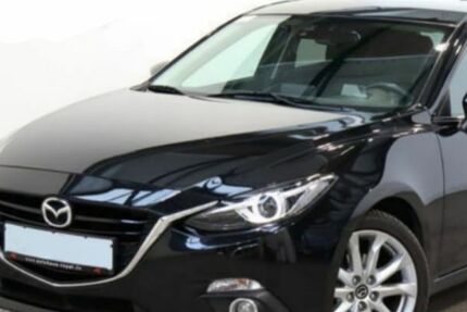 Mazda 3 88.000 km 11.400 &euro; Berlin 13189
