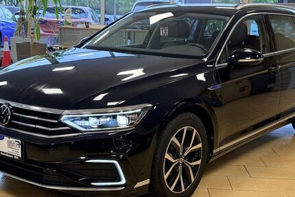 VW Passat 71.906 km 22.400 € Hennef 53773